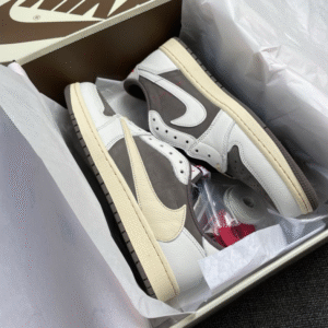 Nike Air Jordan Retro 1 Low Reverse Mocha First Copy